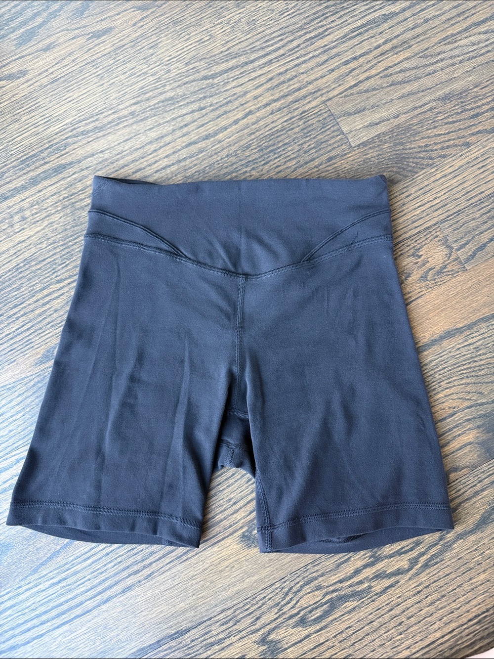 lululemon Align Curve Seam High-Rise Bike Shorts 6” inseam Black size 4 RARE EUC - Picture 5 of 11